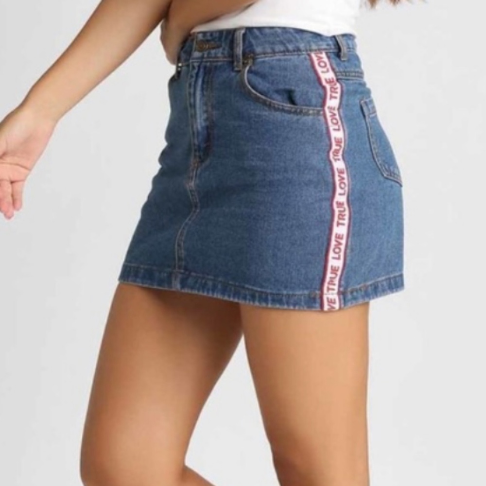 Forever 21 true love‎ denim stretch mini. Worn a few times